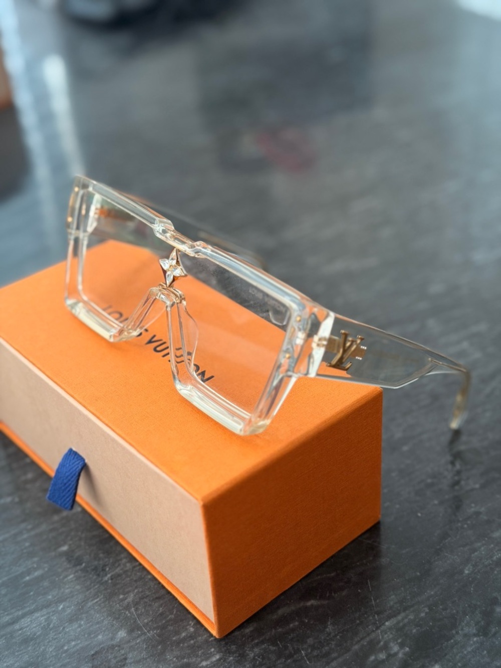 Louis Vuitton Clear Crystal-Accent cyclone Sunglasses - Picture 3 of 8